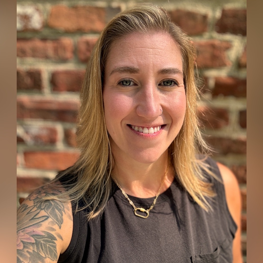 Meet your Posher, Caitlyn